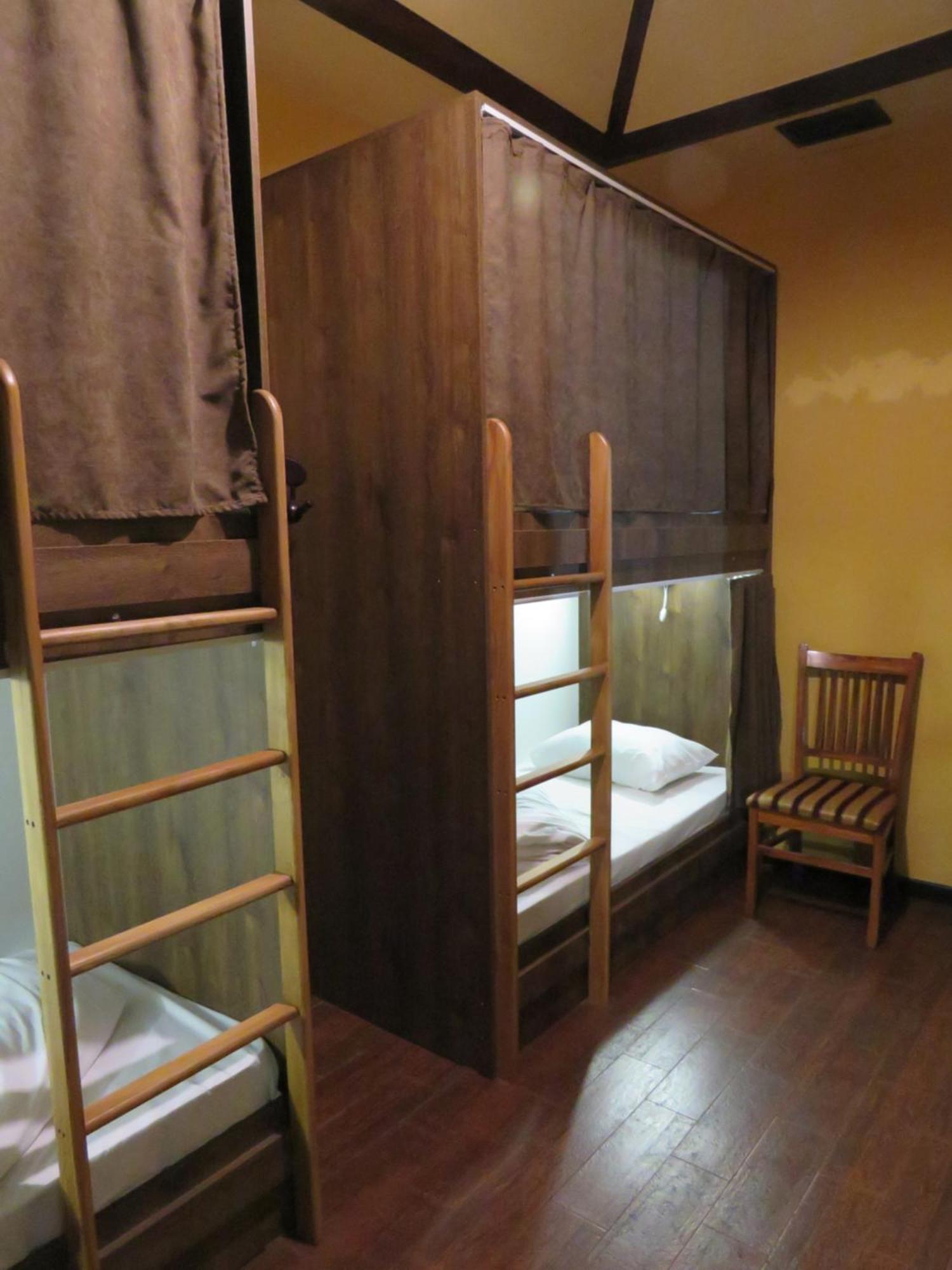 Hostel Jan In The Very Center エレバン エクステリア 写真