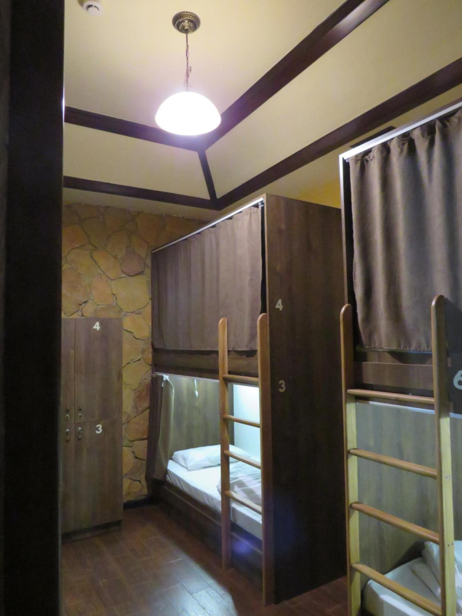 Hostel Jan In The Very Center エレバン エクステリア 写真